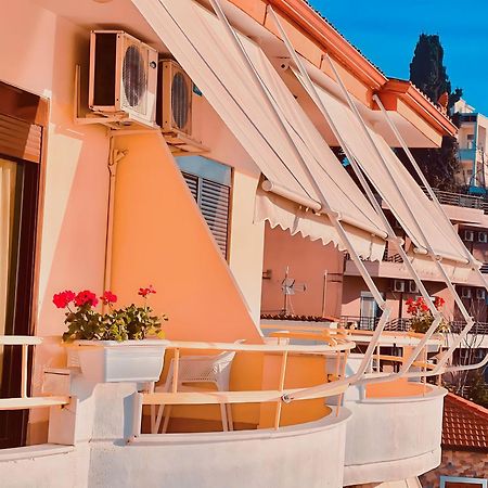 Hotel Lungomare Vlorë Екстериор снимка