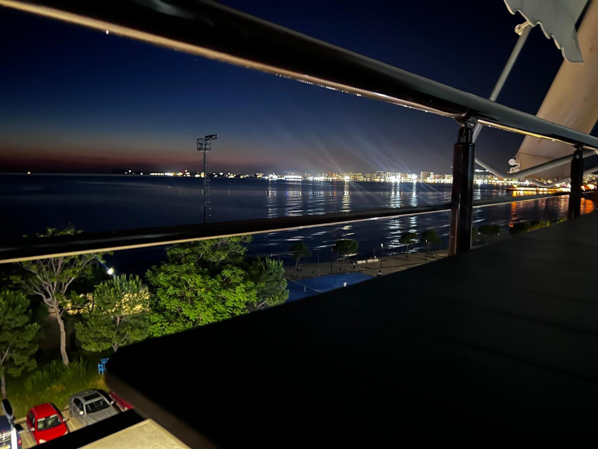 Hotel Lungomare Vlorë Екстериор снимка