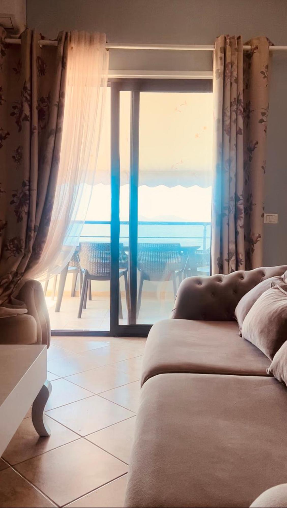 Hotel Lungomare Vlorë Екстериор снимка