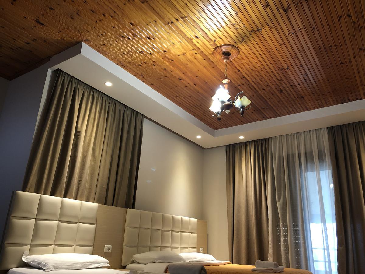 Hotel Lungomare Vlorë Екстериор снимка