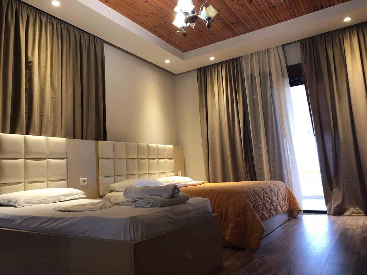 Hotel Lungomare Vlorë Екстериор снимка