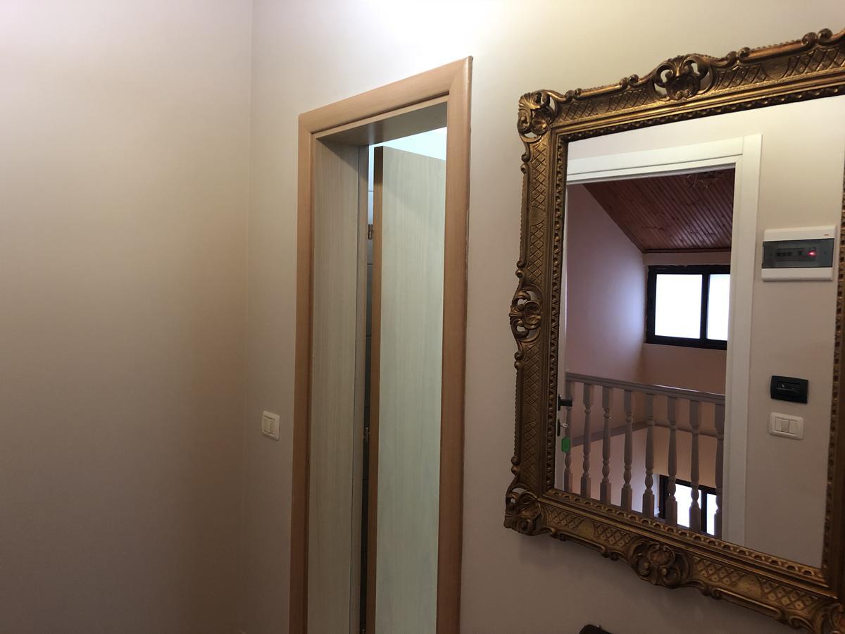 Hotel Lungomare Vlorë Екстериор снимка