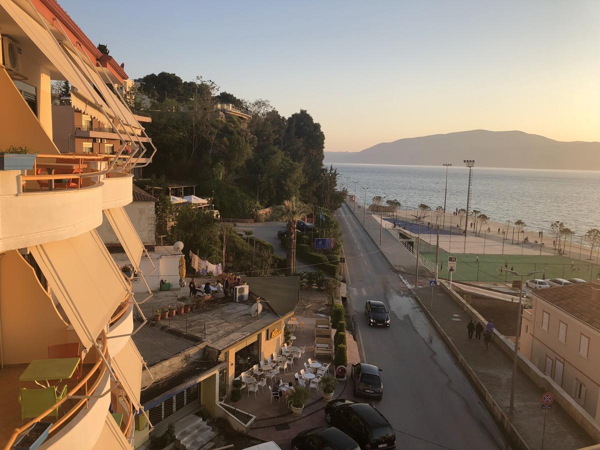 Hotel Lungomare Vlorë Екстериор снимка