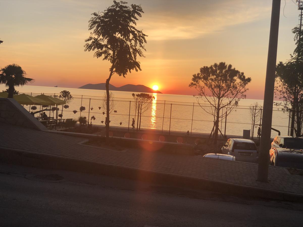 Hotel Lungomare Vlorë Екстериор снимка